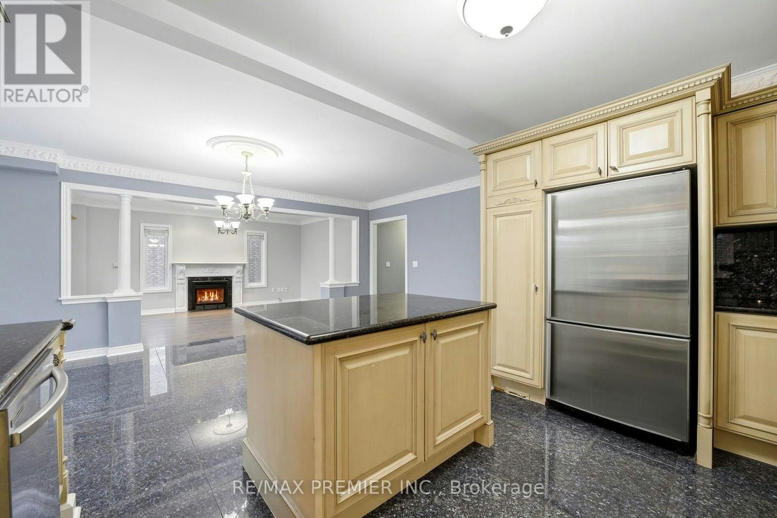 16 St Michele Place, Vaughan, ON, L4H 1H3 - 10