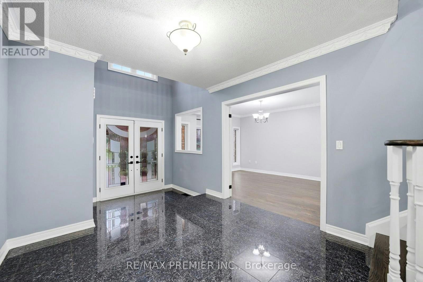 16 St Michele Place, Vaughan, ON, L4H 1H3 - 3