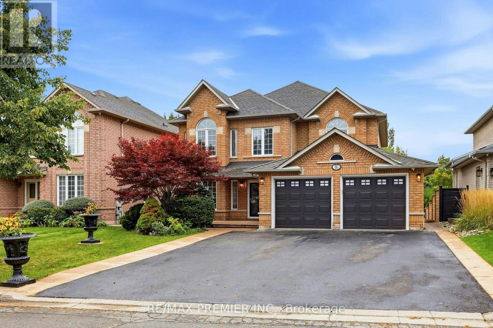 16 St Michele Place, Vaughan, ON, L4H 1H3