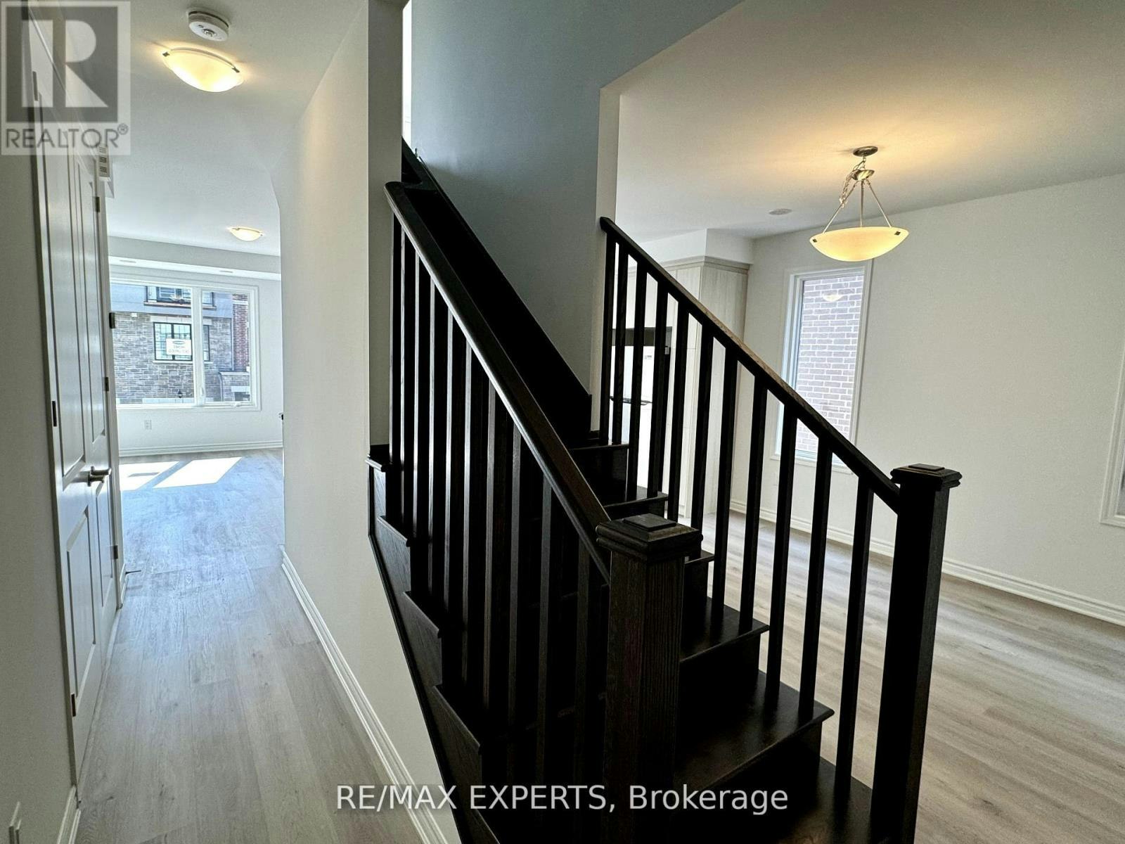 17 Pearen Lane, Barrie, ON, L9J 0G5 - 8