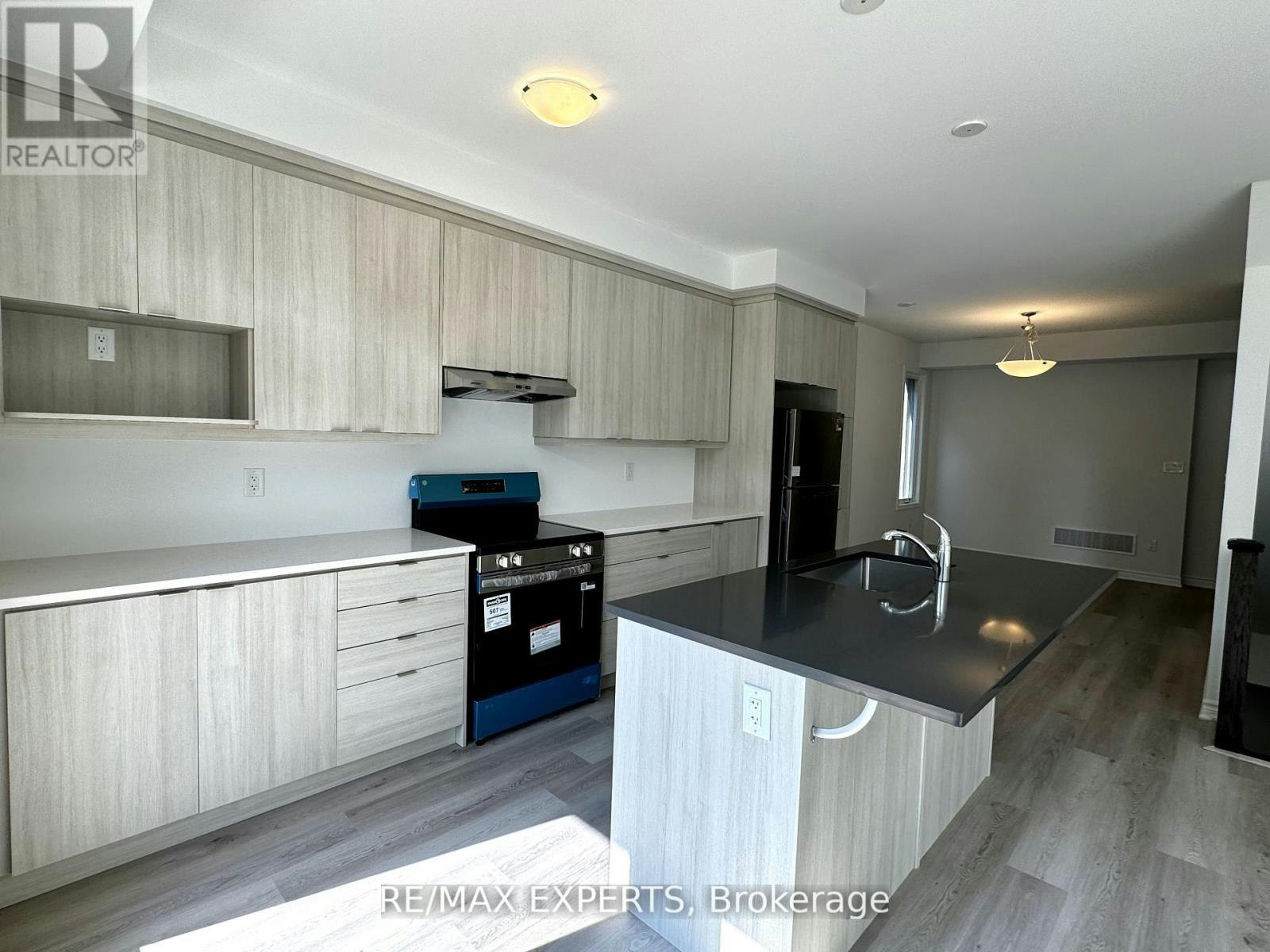 17 Pearen Lane, Barrie, ON, L9J 0G5 - 5
