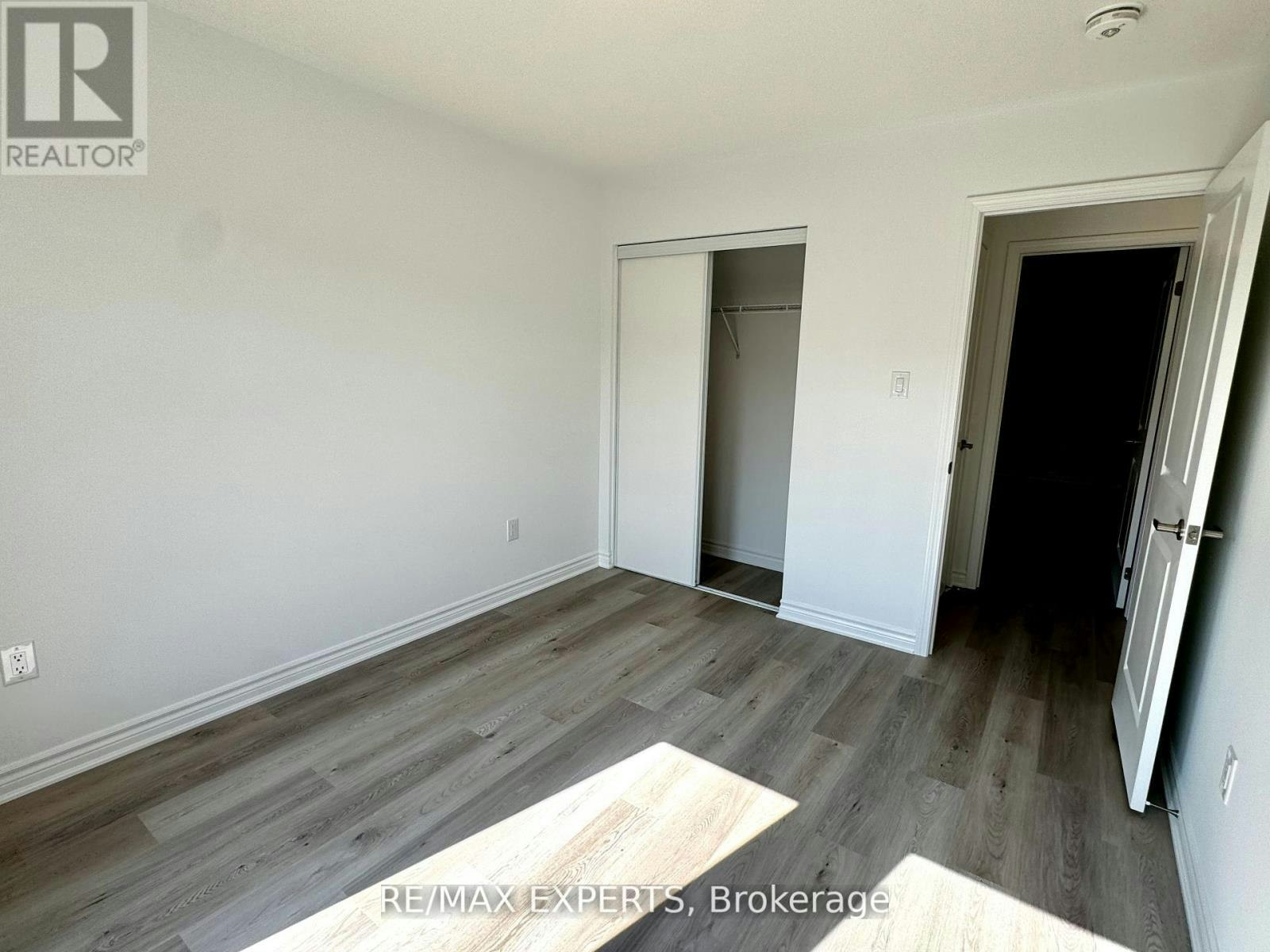 17 Pearen Lane, Barrie, ON, L9J 0G5 - 14