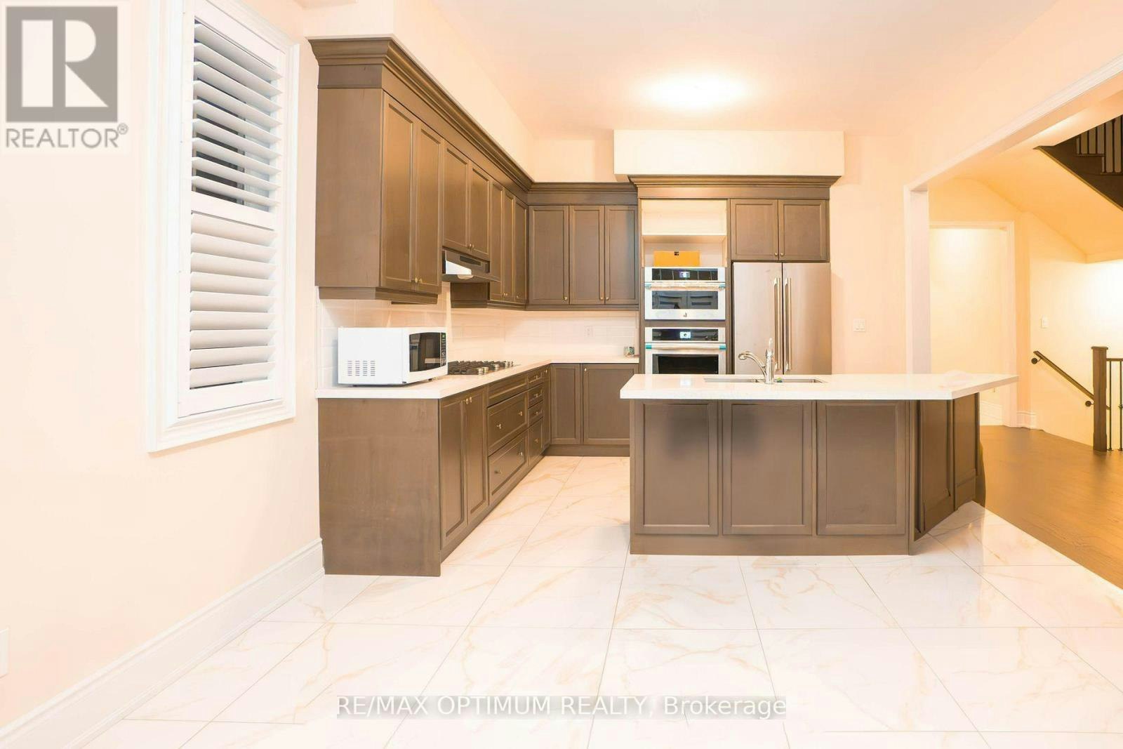 24 Selwood Drive, Brampton, ON, L6P 4R5 - 10