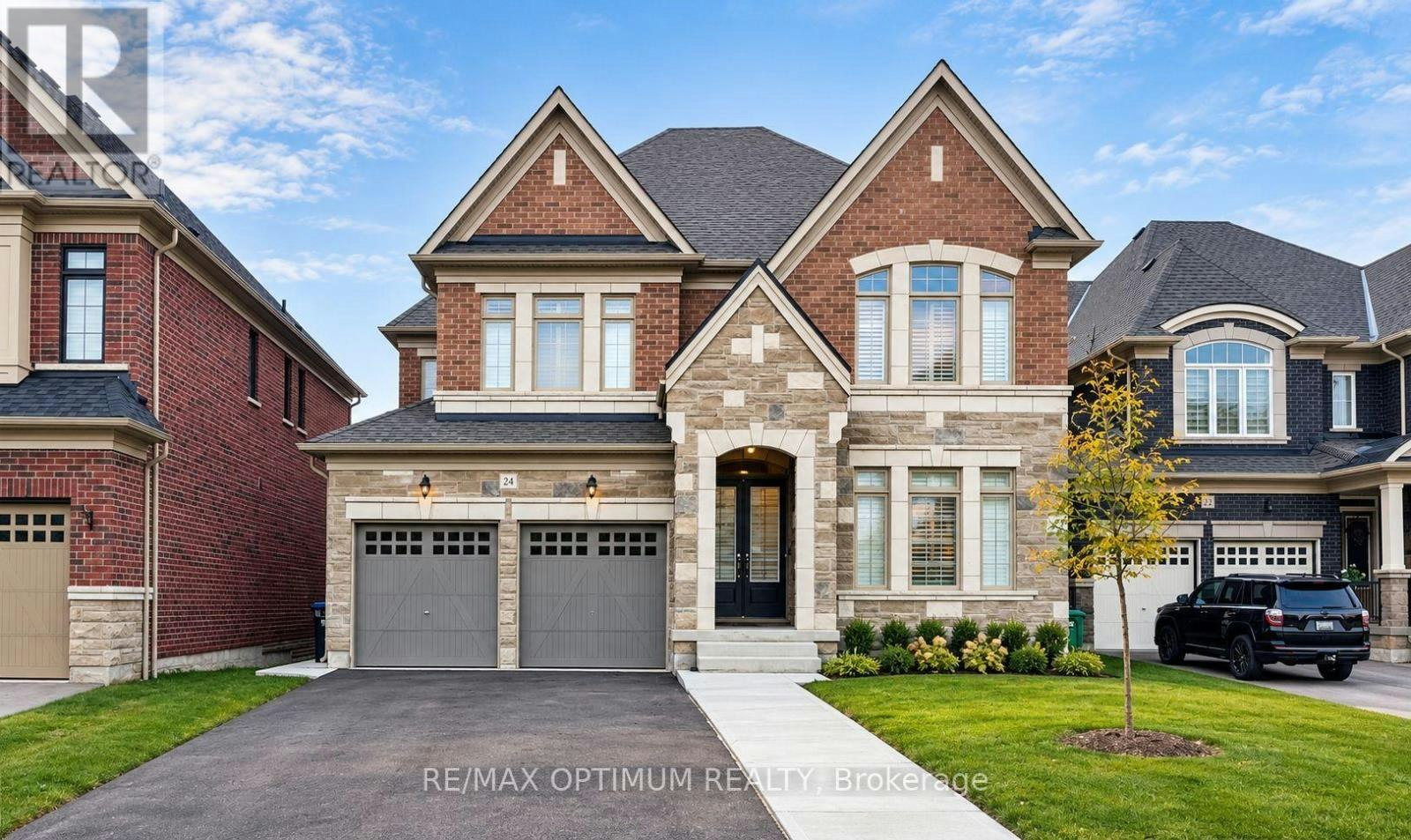 24 Selwood Drive, Brampton, ON, L6P 4R5 - 2