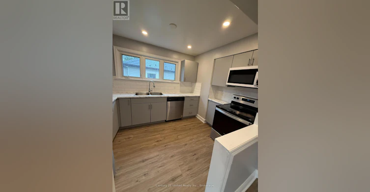 MAIN FLOOR-1055 Western Avenue, Peterborough, ON, K9J 5W5 - 5