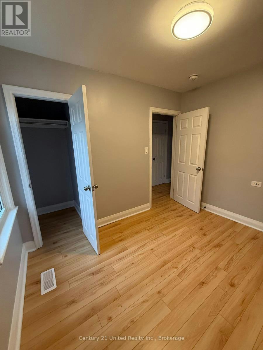 MAIN FLOOR-1055 Western Avenue, Peterborough, ON, K9J 5W5 - 13