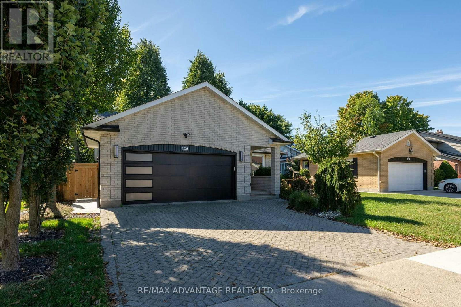 126 Mountainview Crescent, London, ON, N6J 4N1 - 3