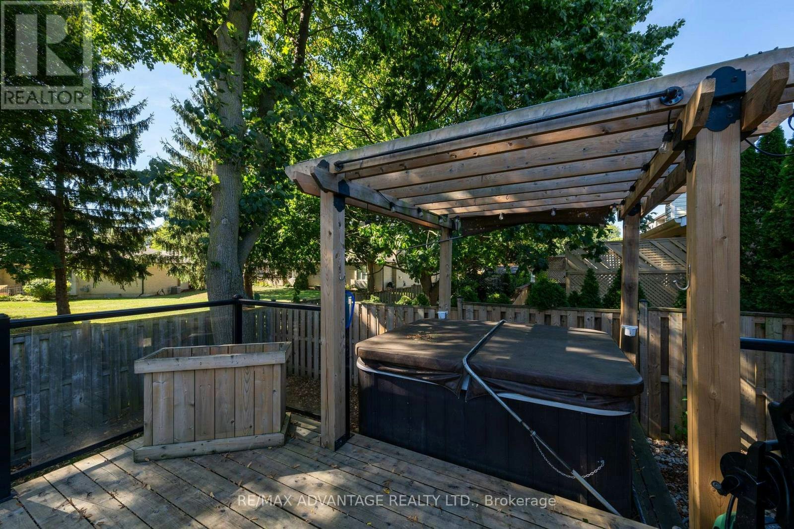 126 Mountainview Crescent, London, ON, N6J 4N1 - 24