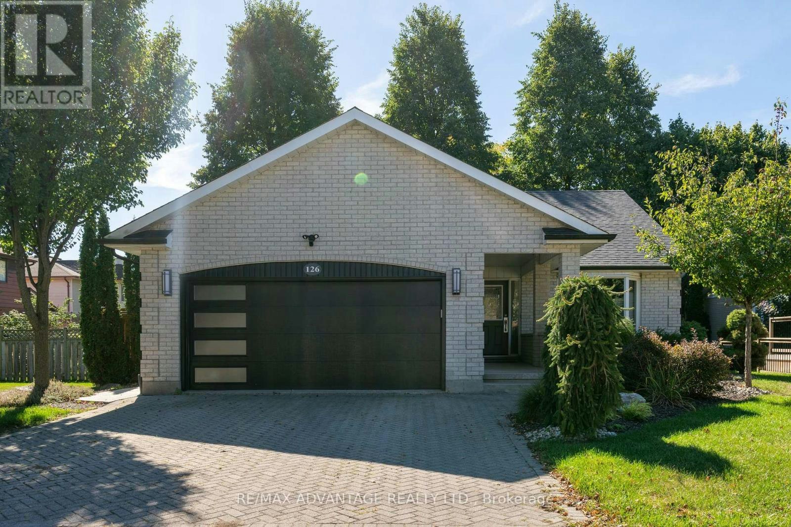 126 Mountainview Crescent, London, ON, N6J 4N1