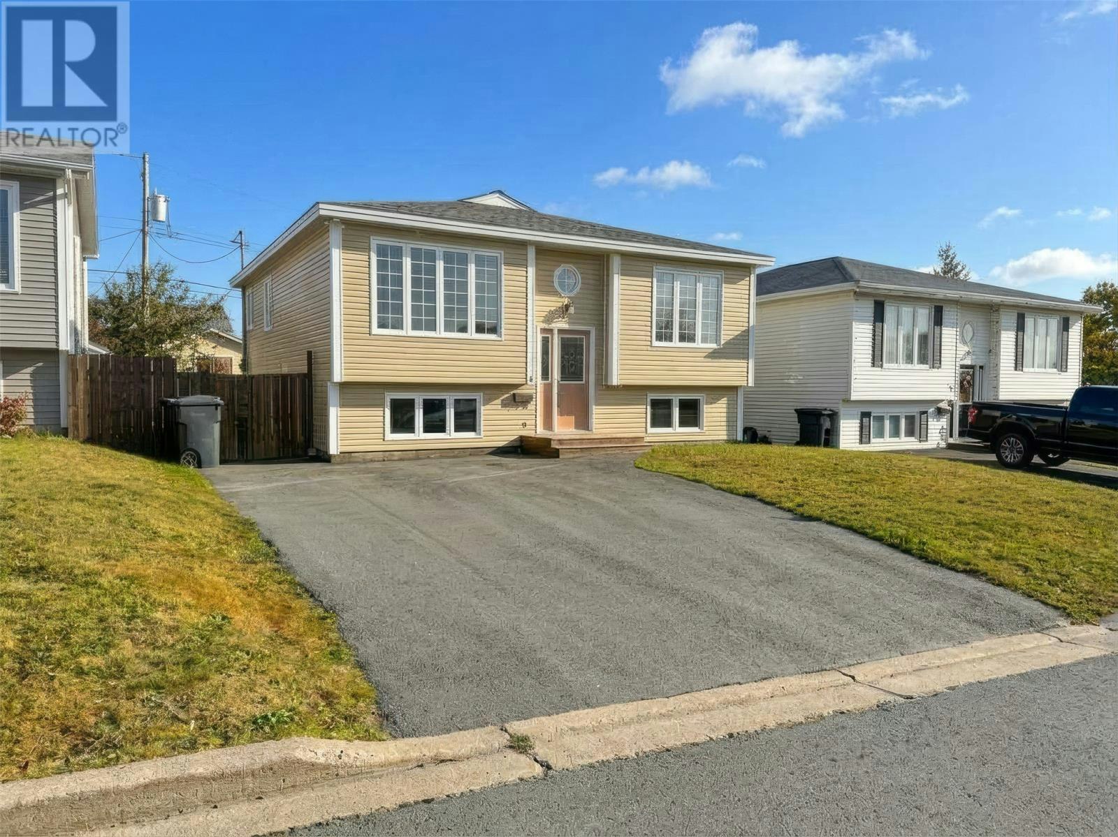 4 Mcgrath Crescent, Mount Pearl, NL, A1N 4H3
