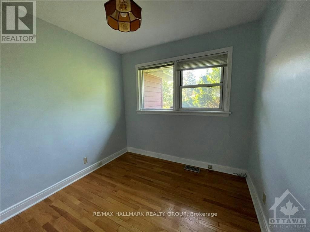 38 Capilano Drive, Ottawa, ON, K2E 6G4 - 8