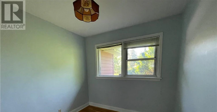 38 Capilano Drive, Ottawa, ON, K2E 6G4 - 8
