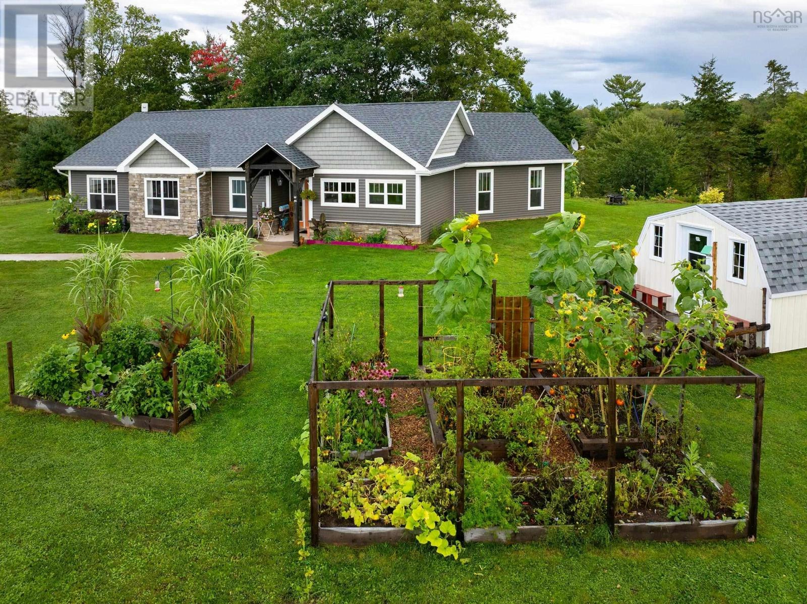 48 Festival Lane, MacKay Siding, NS, B0N 2J0
