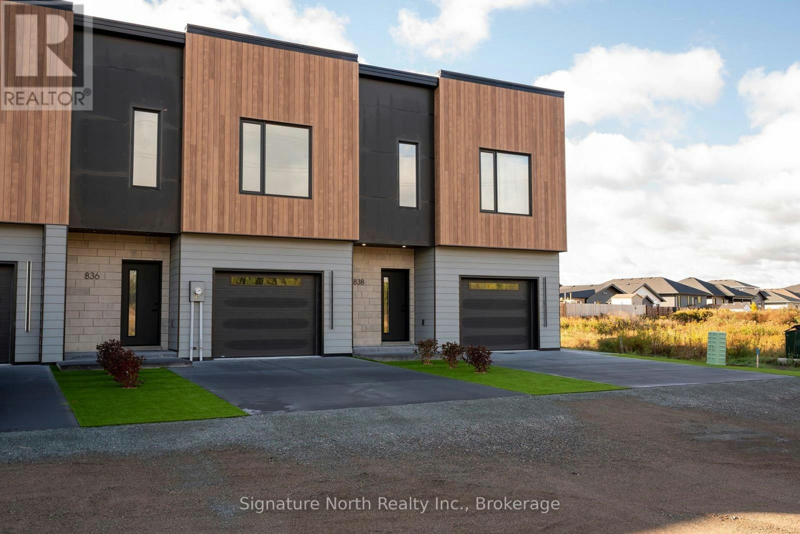 836 Weiler Boulevard, Thunder Bay, ON, P7C 0A7
