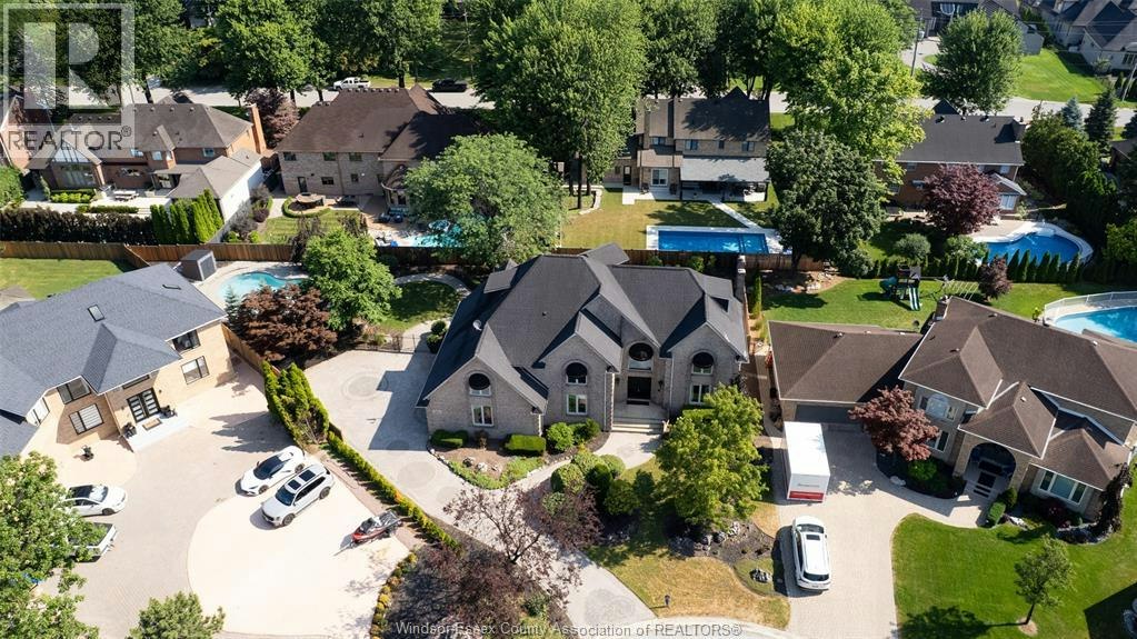 15 Fasan Crescent, Lakeshore, ON, N8N 4L1