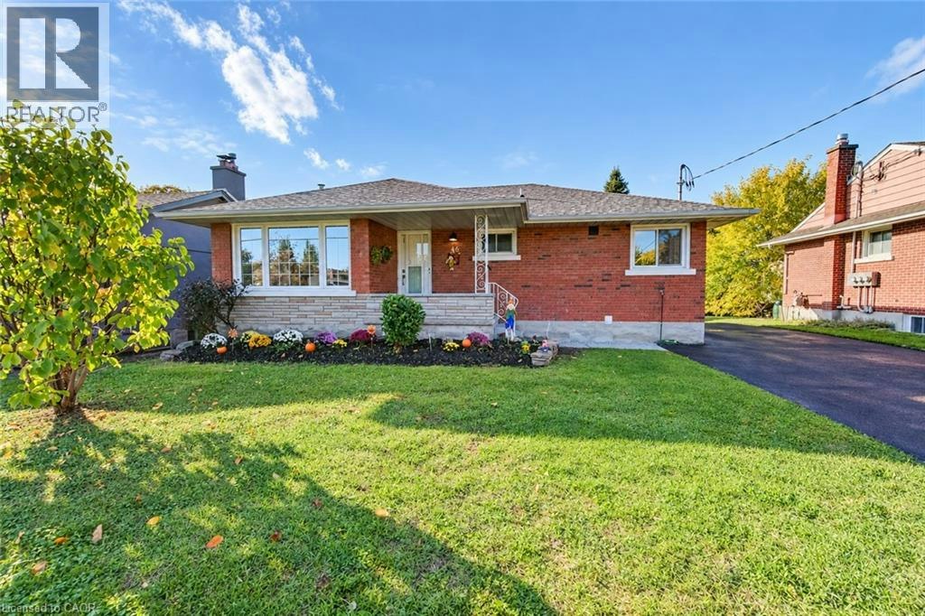 46 Traynor Avenue, Kitchener, ON, N2C 1V9