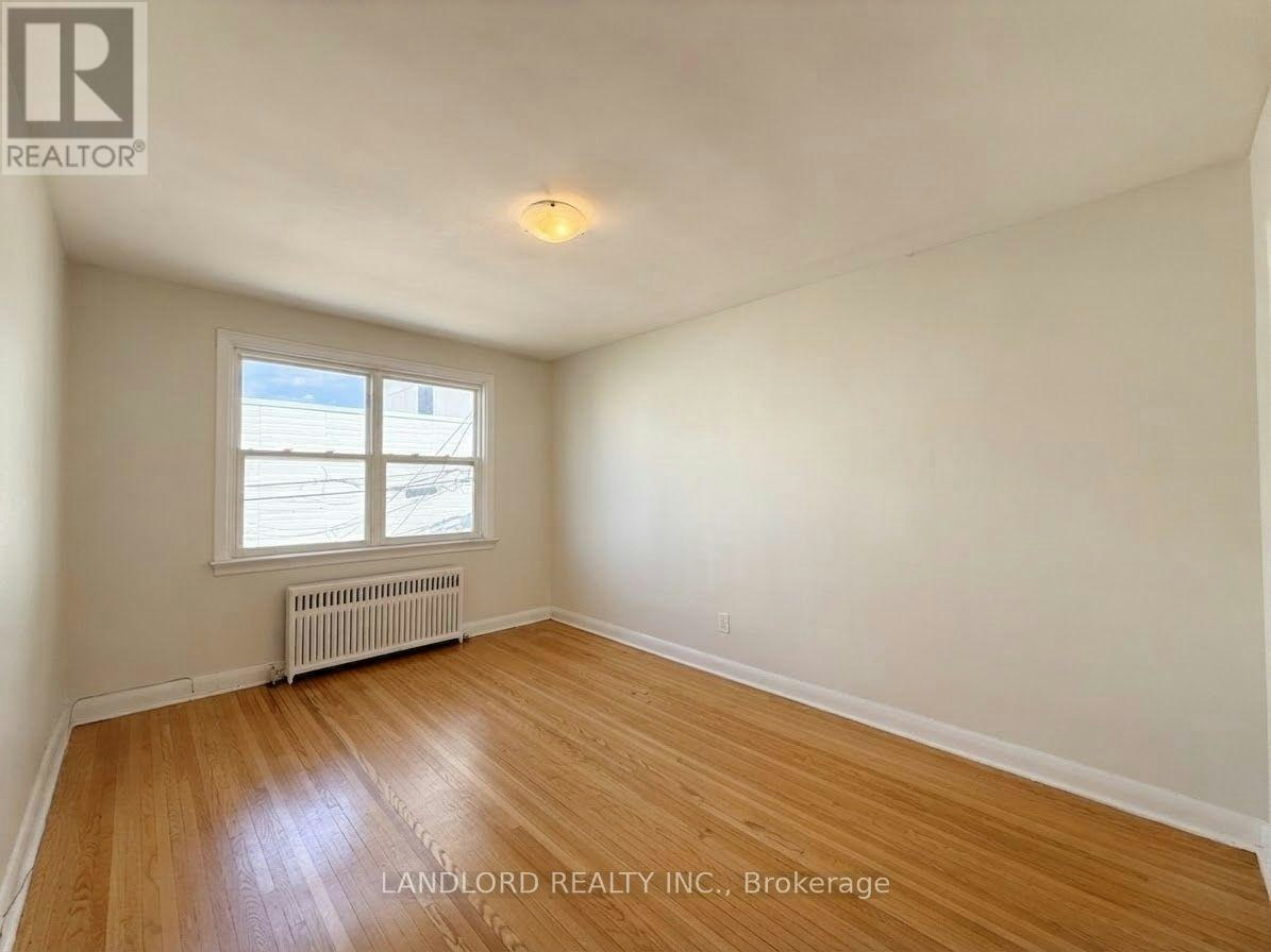 2ND FL-82 Lanark Avenue, Toronto, ON, M6E 2G4 - 16