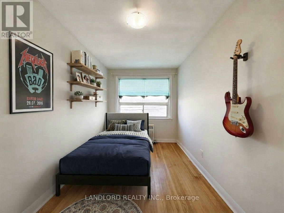 2ND FL-82 Lanark Avenue, Toronto, ON, M6E 2G4 - 22