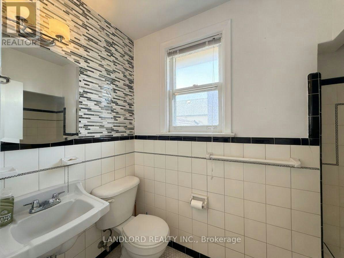 2ND FL-82 Lanark Avenue, Toronto, ON, M6E 2G4 - 14