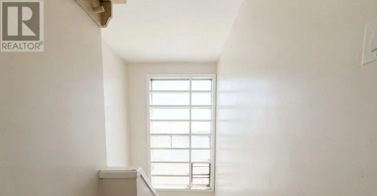 2ND FL-82 Lanark Avenue, Toronto, ON, M6E 2G4 - 27