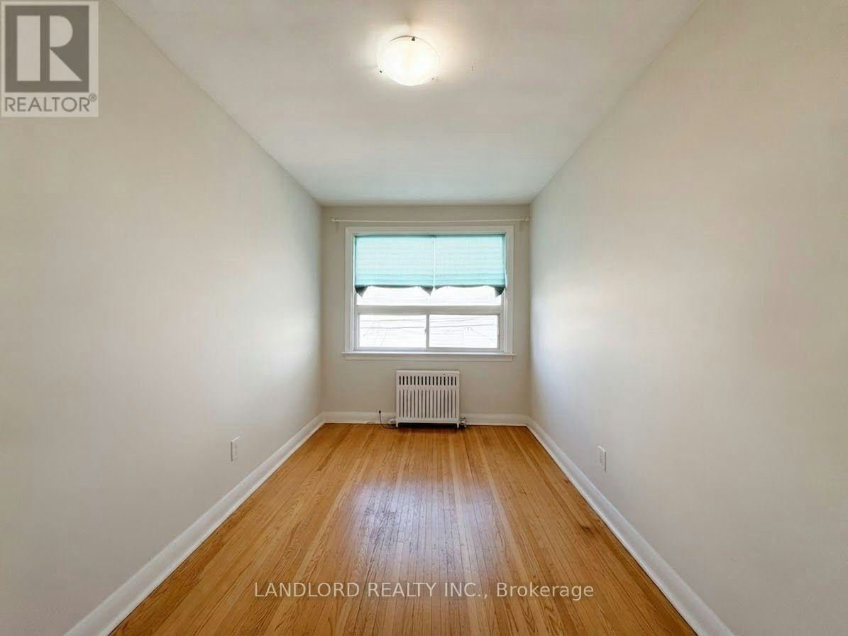 2ND FL-82 Lanark Avenue, Toronto, ON, M6E 2G4 - 21