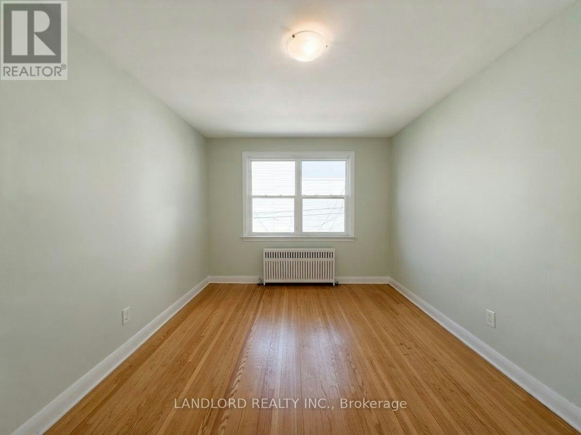 2ND FL-82 Lanark Avenue, Toronto, ON, M6E 2G4 - 18