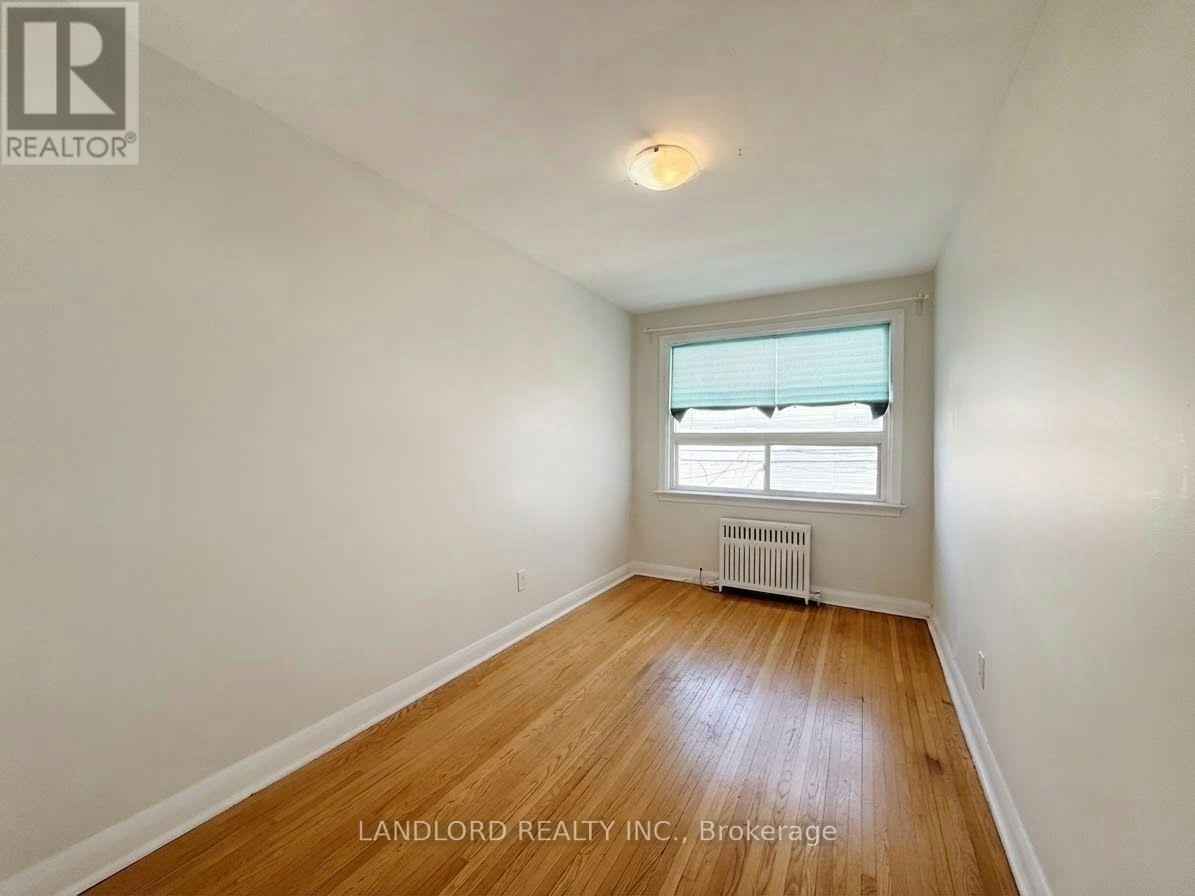 2ND FL-82 Lanark Avenue, Toronto, ON, M6E 2G4 - 20