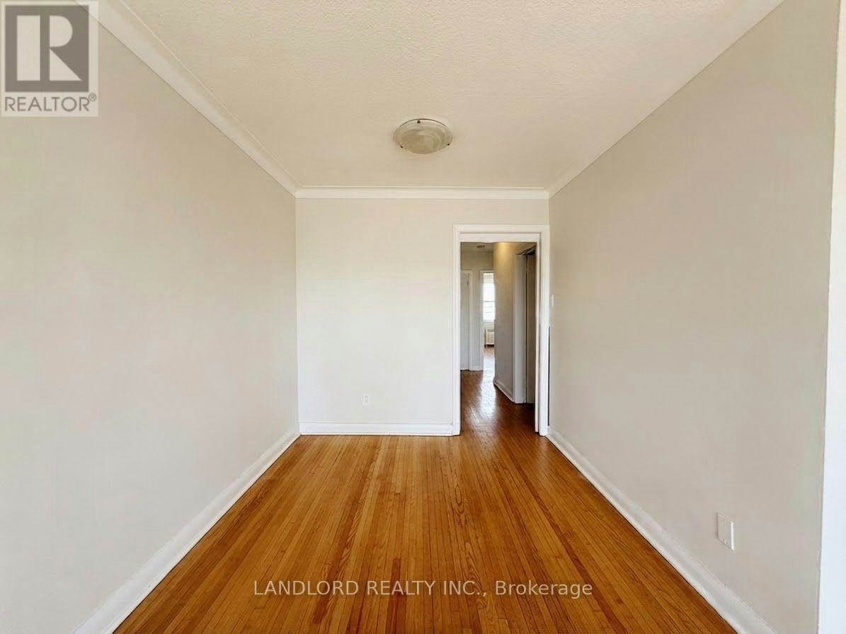 2ND FL-82 Lanark Avenue, Toronto, ON, M6E 2G4 - 8