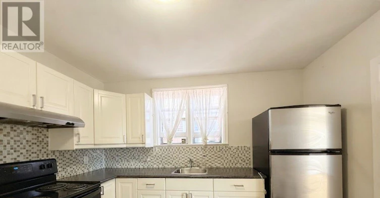 2ND FL-82 Lanark Avenue, Toronto, ON, M6E 2G4 - 10