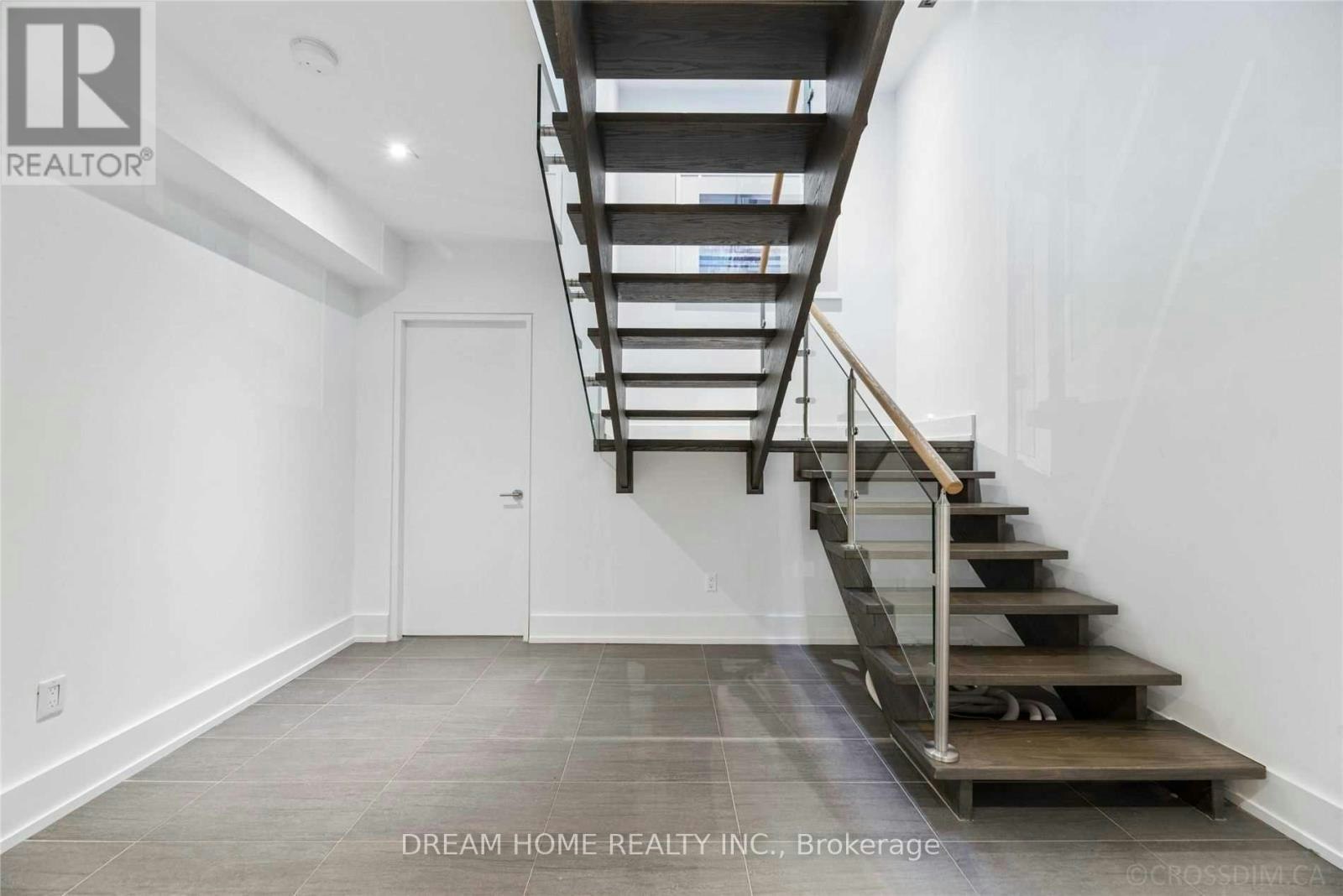 21 Valliere Place, Toronto, ON, M2K 0C9 - 27