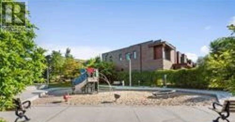 21 Valliere Place, Toronto, ON, M2K 0C9 - 32