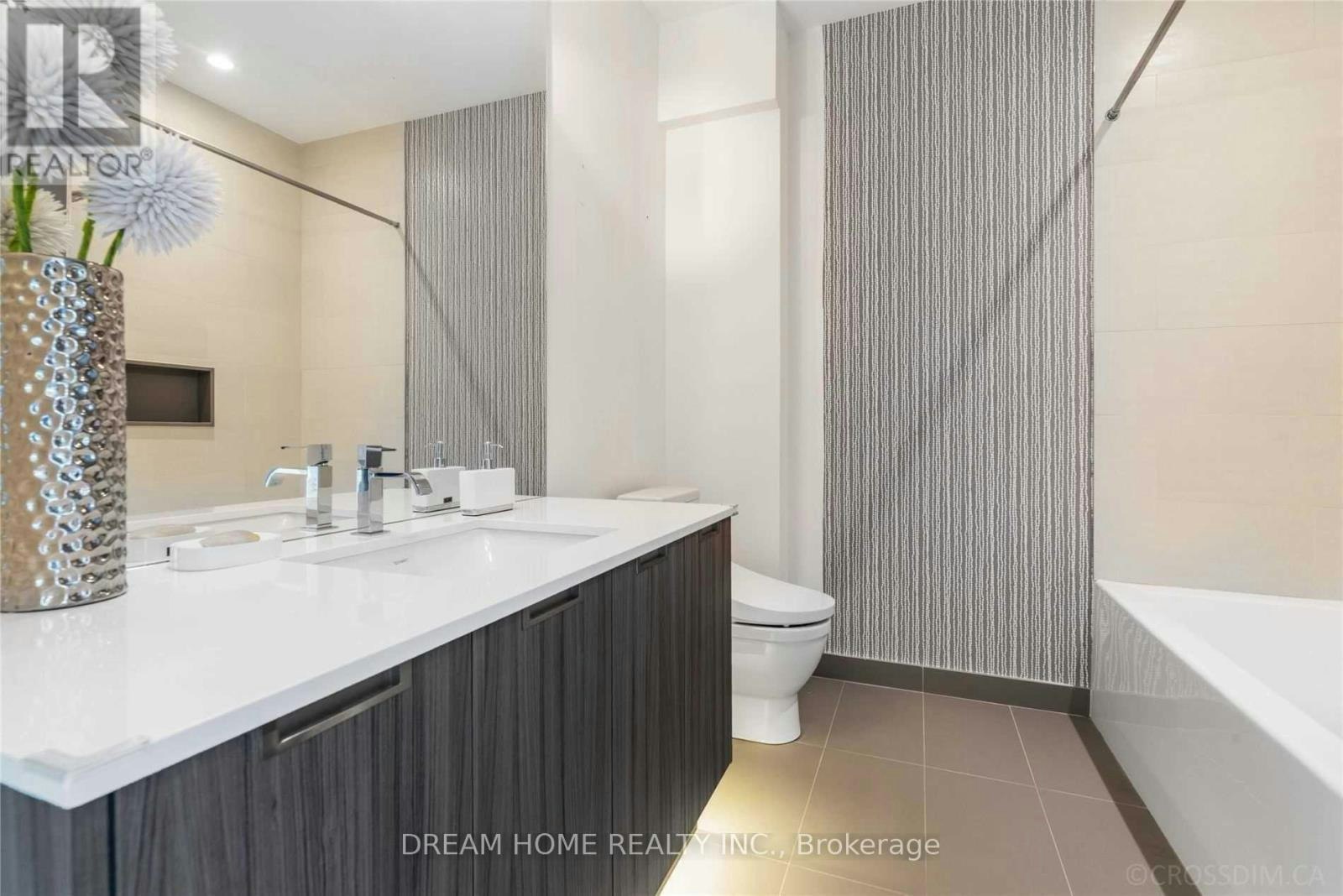 21 Valliere Place, Toronto, ON, M2K 0C9 - 26