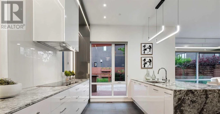 21 Valliere Place, Toronto, ON, M2K 0C9 - 9
