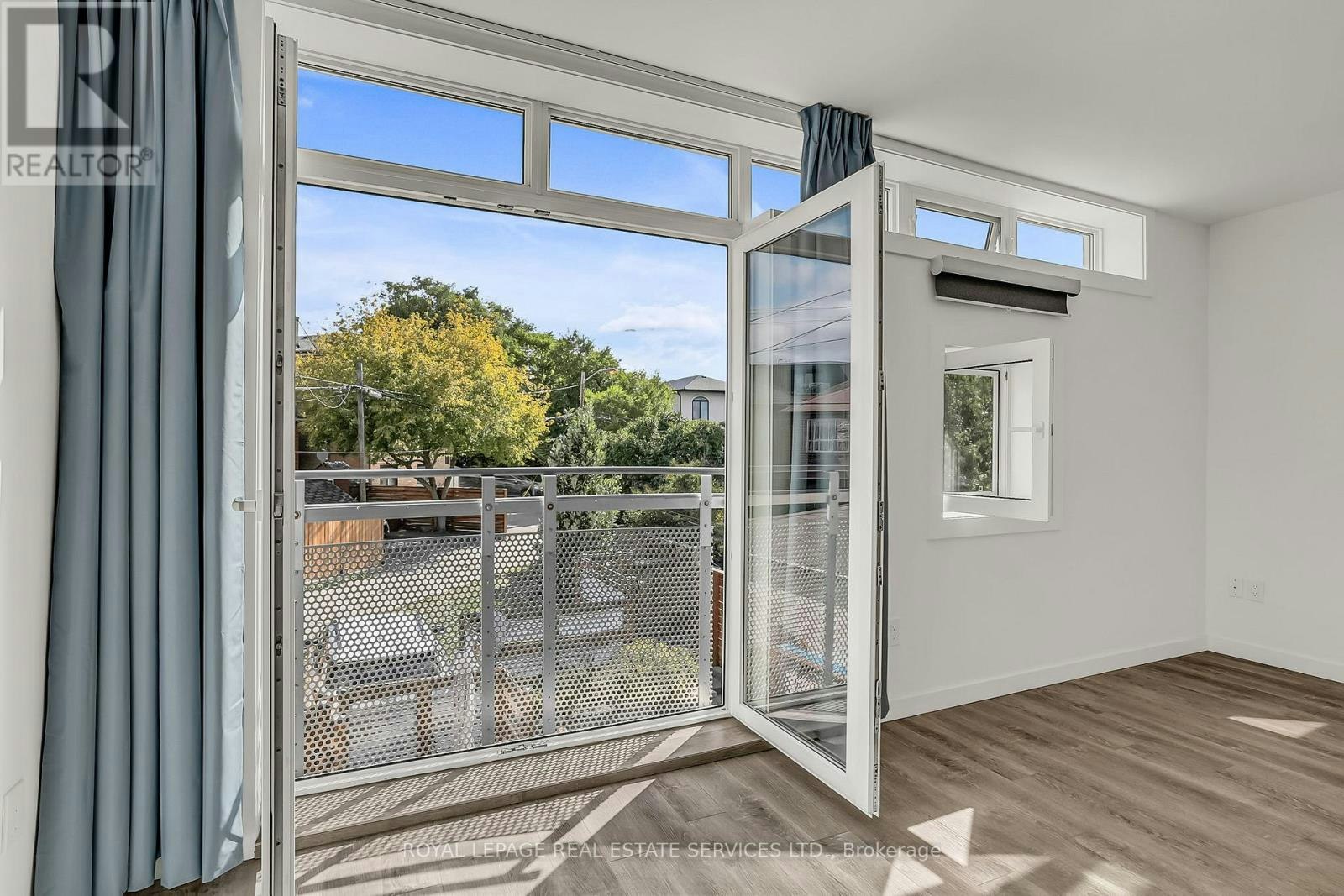 C-439 Winona Drive, Toronto, ON, M6C 3T4
