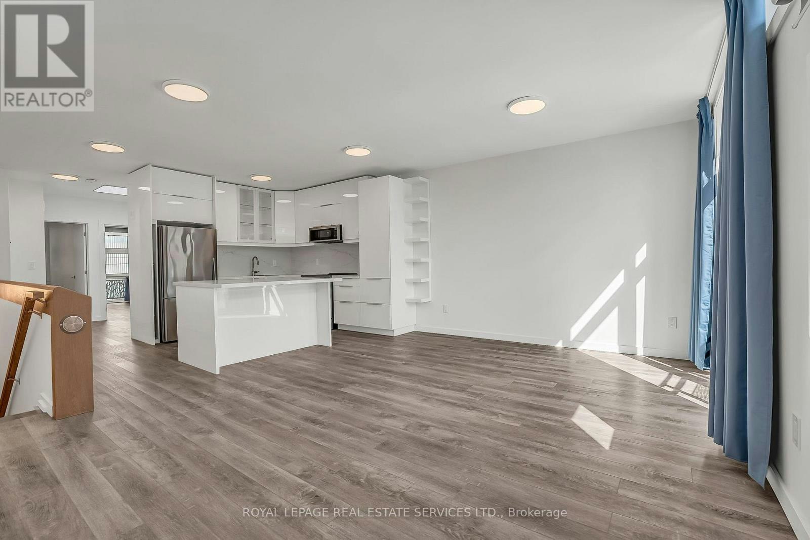 C-439 Winona Drive, Toronto, ON, M6C 3T4 - 11