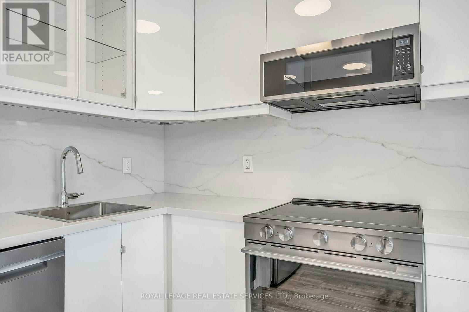 C-439 Winona Drive, Toronto, ON, M6C 3T4 - 22