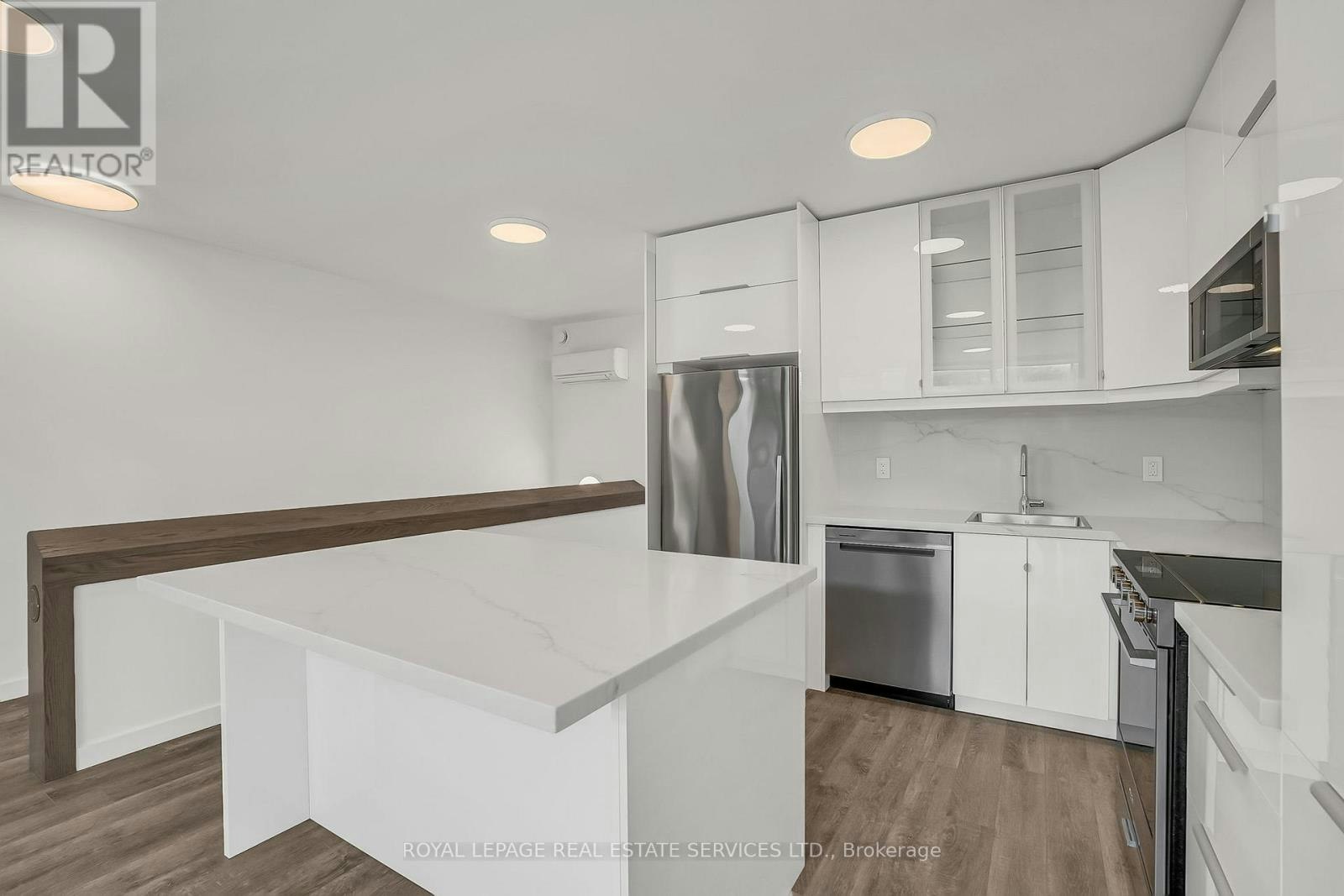 C-439 Winona Drive, Toronto, ON, M6C 3T4 - 20