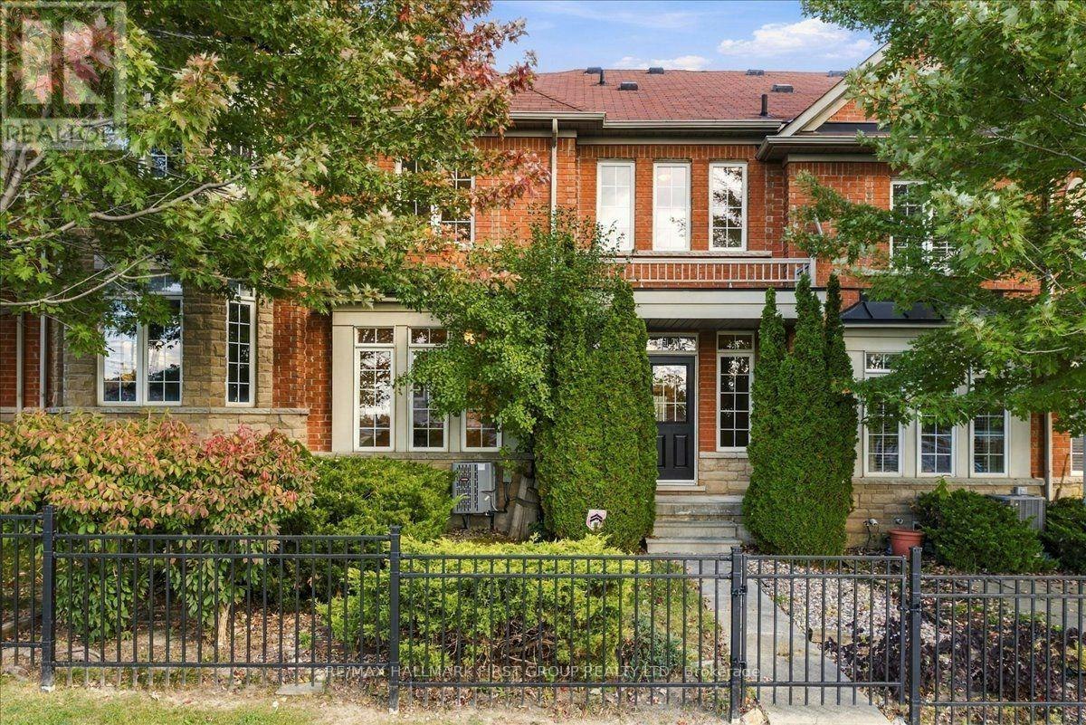 57 Barkdale Way, Whitby, ON, L1N 0G1