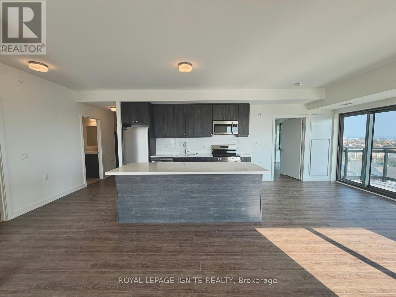 1119-51 Clarington Boulevard, Clarington, ON, L1C 7J8 - 11