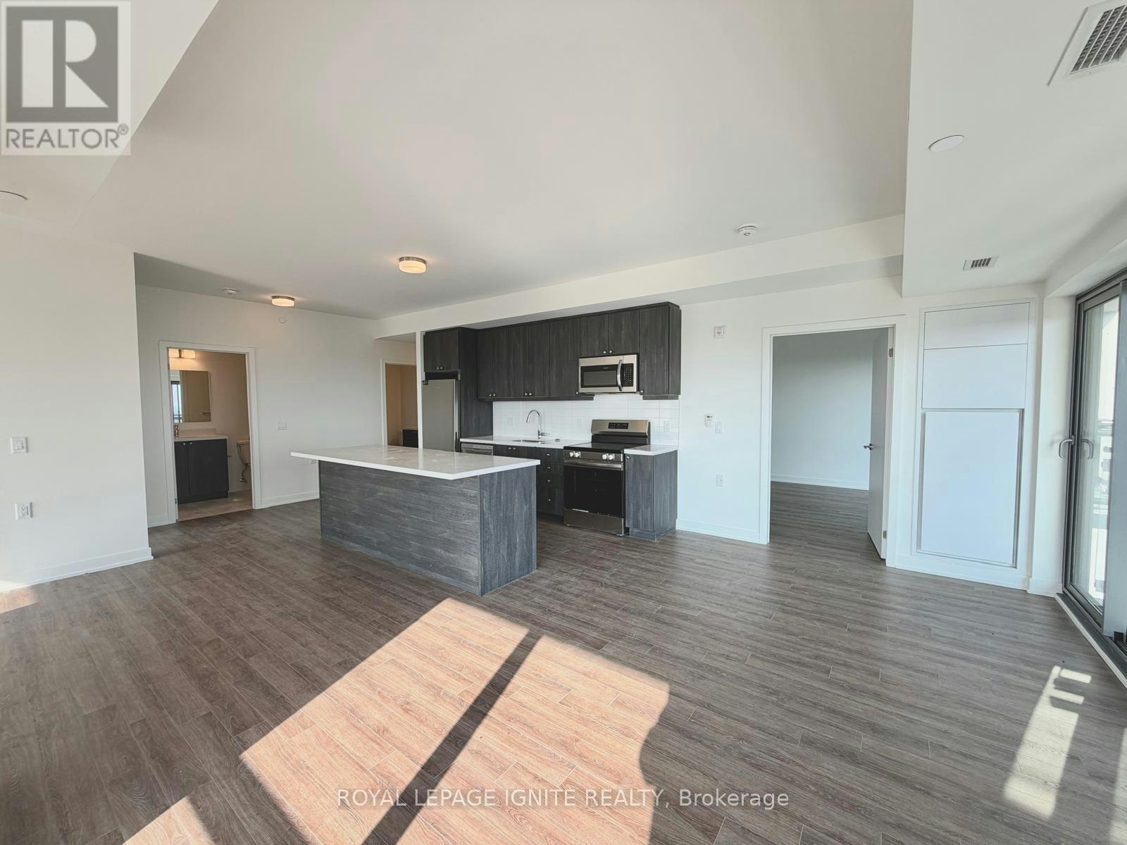 1119-51 Clarington Boulevard, Clarington, ON, L1C 7J8 - 12