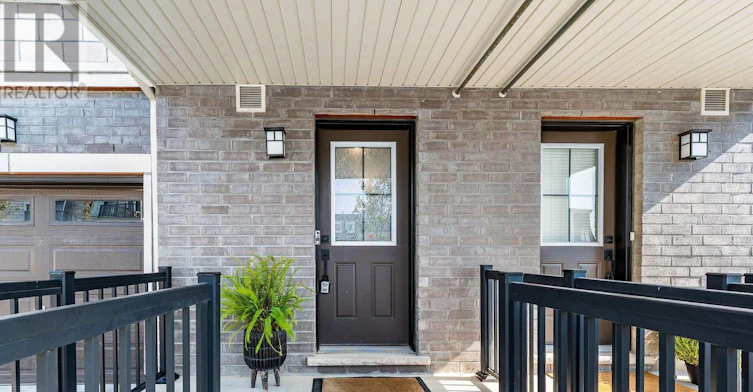 15 Canton Lane, Whitchurch-Stouffville, ON, L4A 4W8 - 5