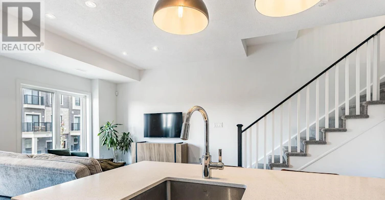 15 Canton Lane, Whitchurch-Stouffville, ON, L4A 4W8 - 16