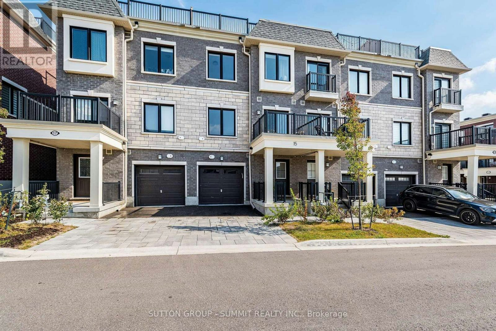 15 Canton Lane, Whitchurch-Stouffville, ON, L4A 4W8 - 2