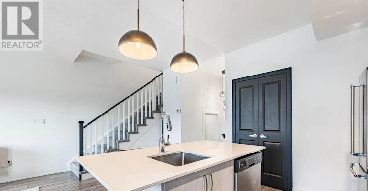 15 Canton Lane, Whitchurch-Stouffville, ON, L4A 4W8 - 15