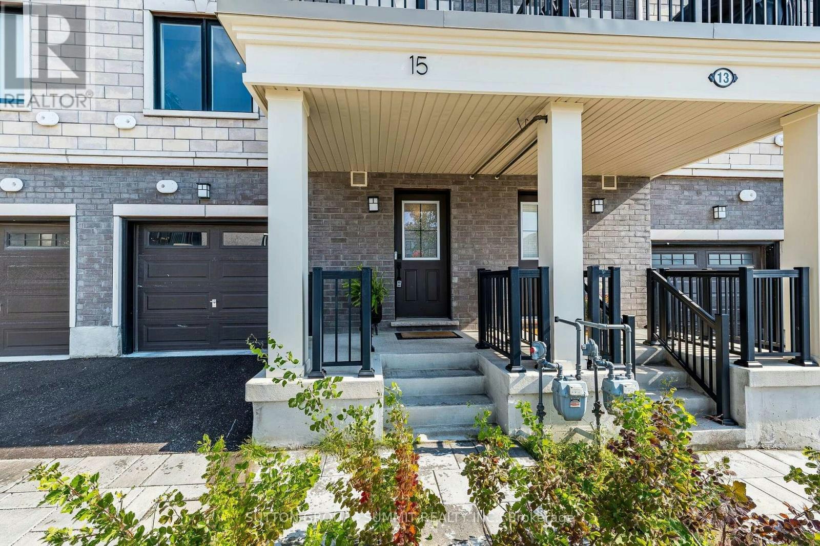 15 Canton Lane, Whitchurch-Stouffville, ON, L4A 4W8 - 4