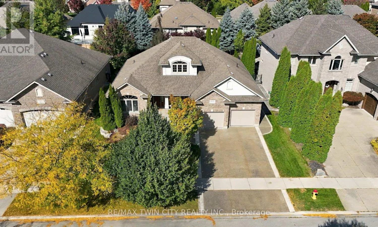 209 Longview Crescent