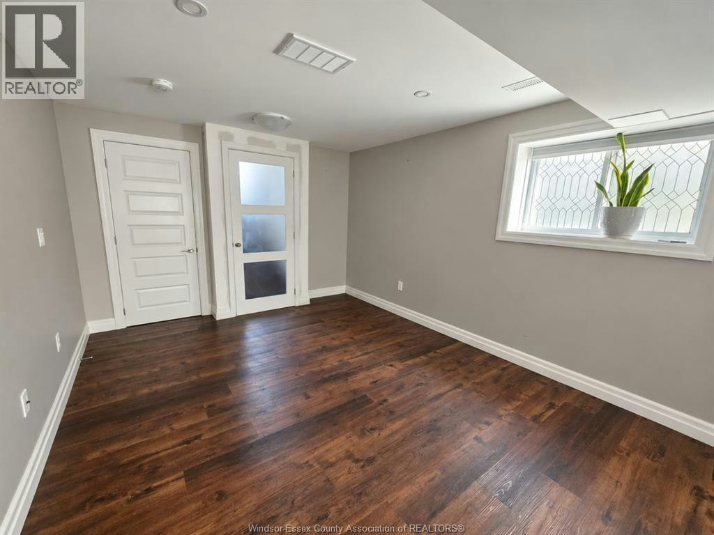 LOWER-149 Lane Street, Essex, ON, M8M 0B1 - 2