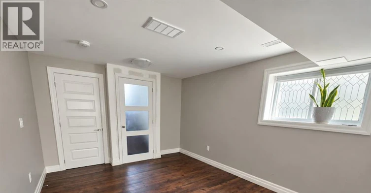LOWER-149 Lane Street, Essex, ON, M8M 0B1 - 2