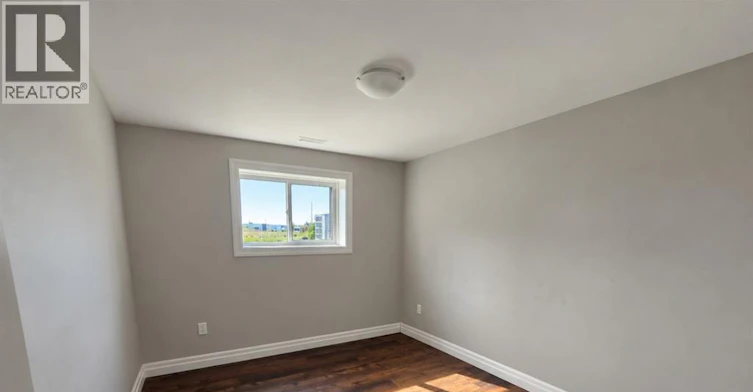 LOWER-149 Lane Street, Essex, ON, M8M 0B1 - 5