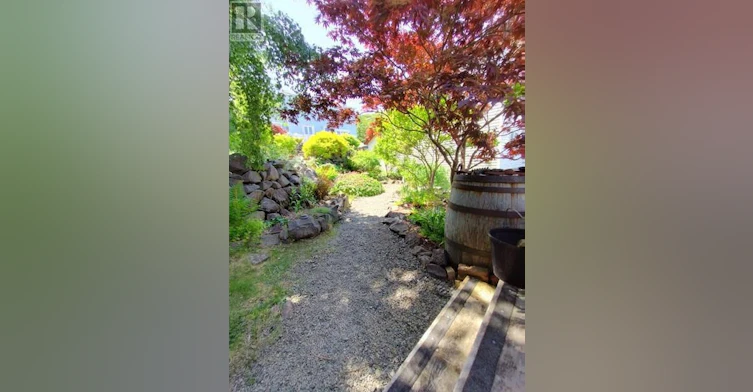 9 Big Hill Road, Petty Harbour-Maddox Cove, NL, A0A 3H0 - 2
